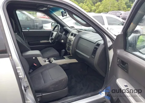 2011 Ford Escape Xlt from USA, damaged, VIN 1FMCU9D76BKA90433